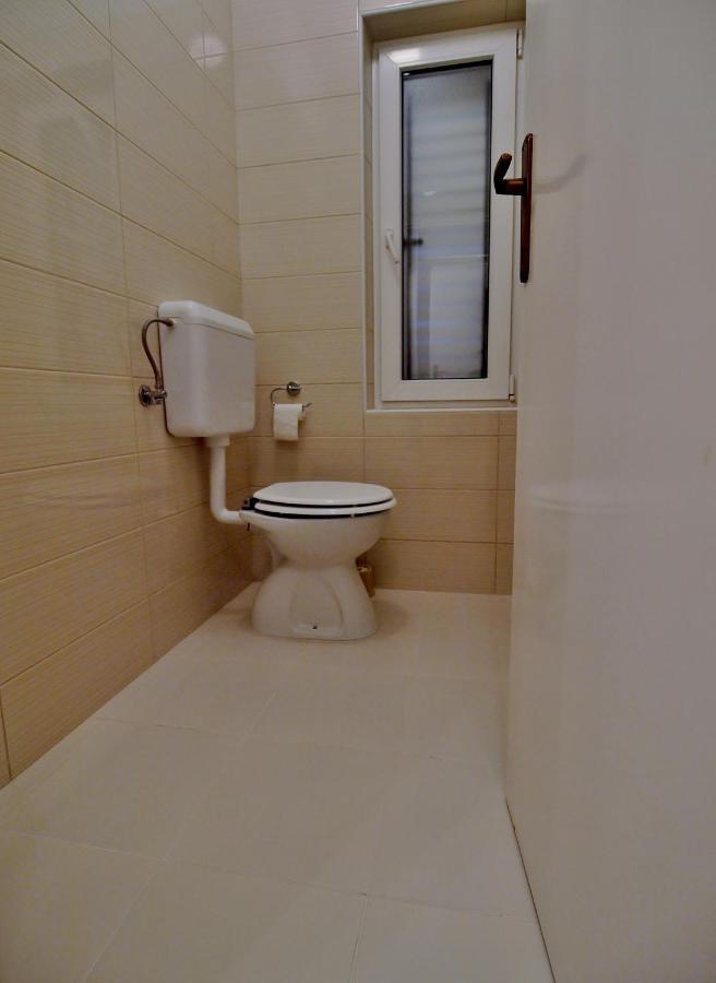Apartments Ljubica Barbat na Rabu المظهر الخارجي الصورة