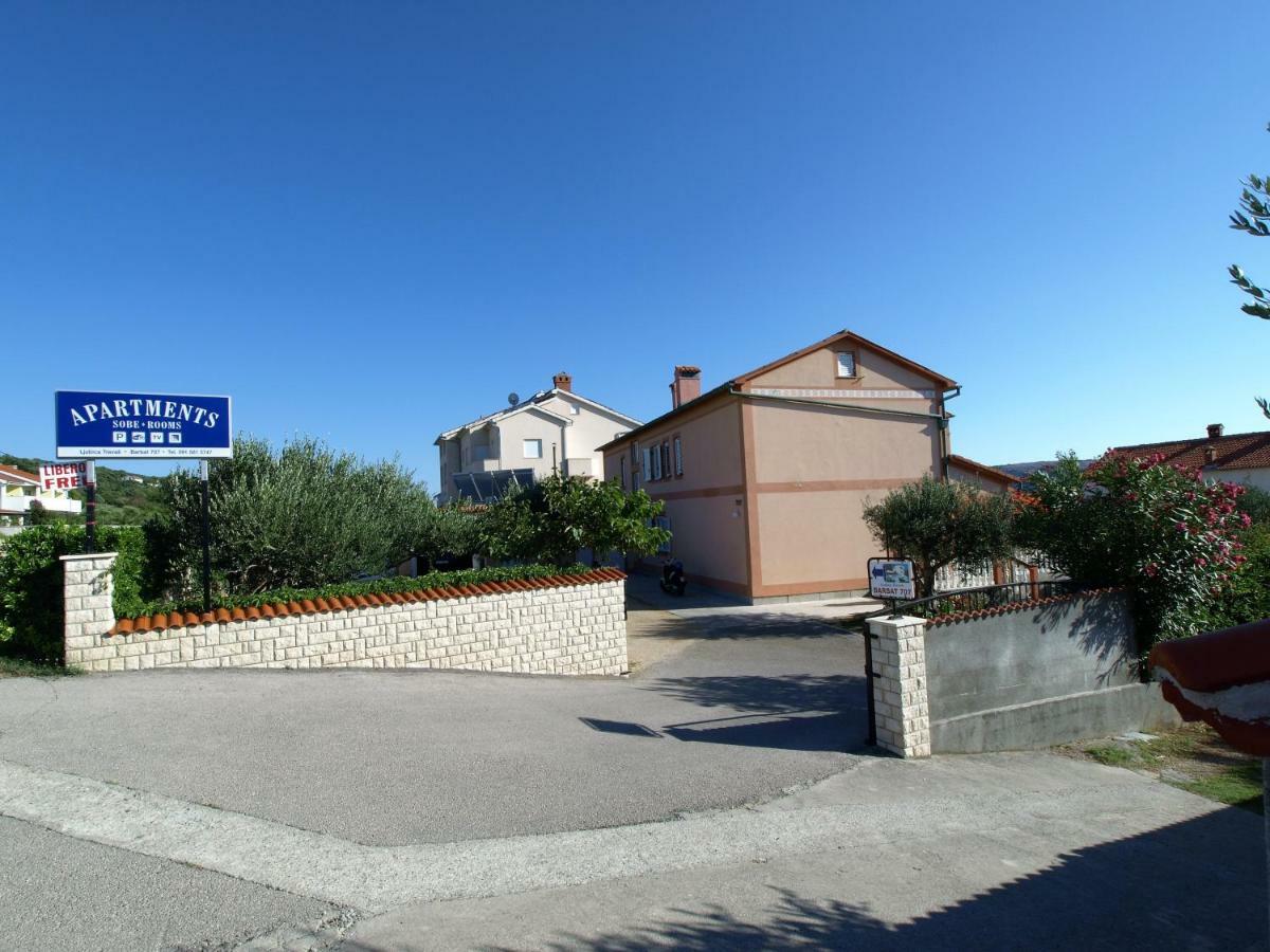 Apartments Ljubica Barbat na Rabu المظهر الخارجي الصورة