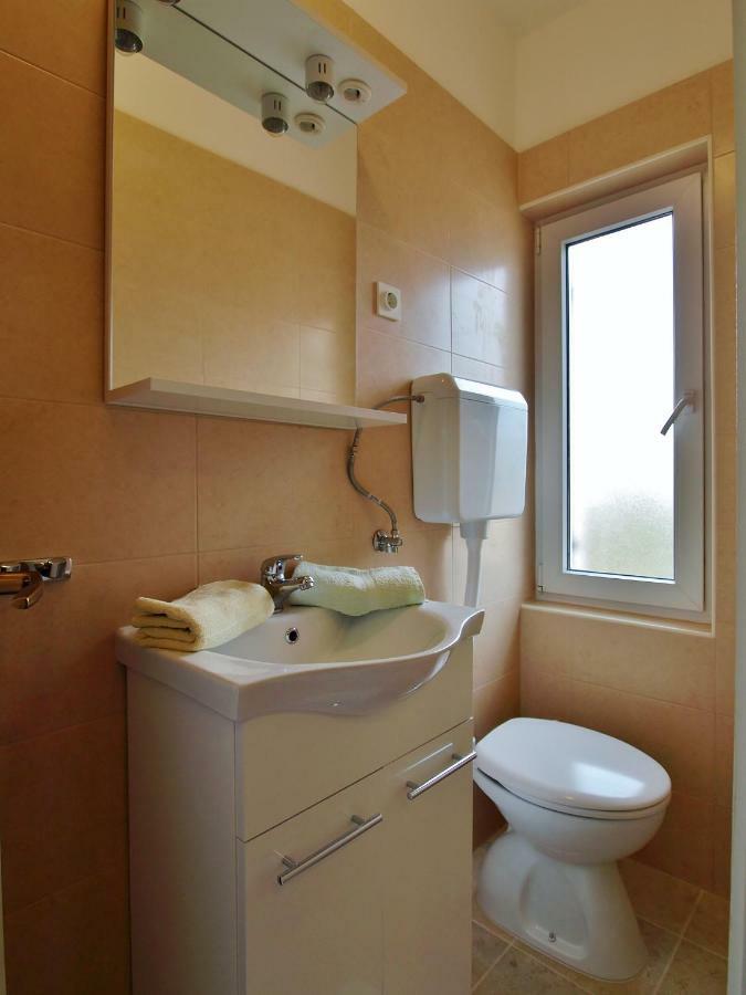 Apartments Ljubica Barbat na Rabu المظهر الخارجي الصورة