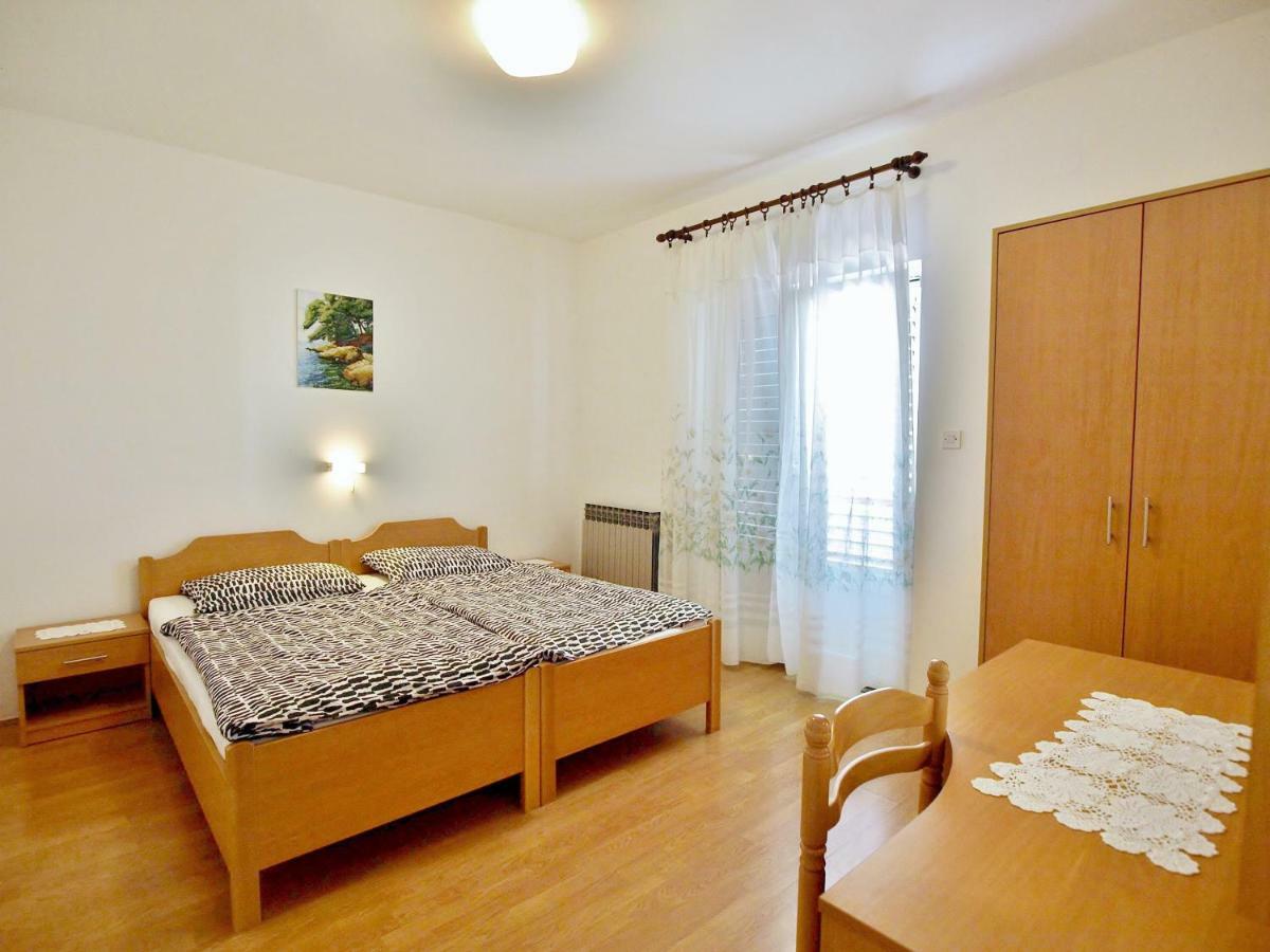 Apartments Ljubica Barbat na Rabu المظهر الخارجي الصورة