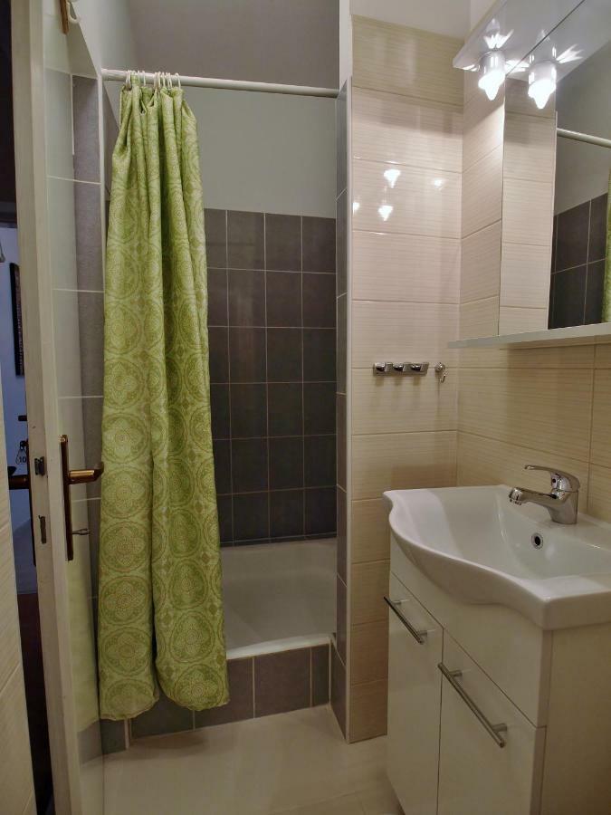 Apartments Ljubica Barbat na Rabu المظهر الخارجي الصورة